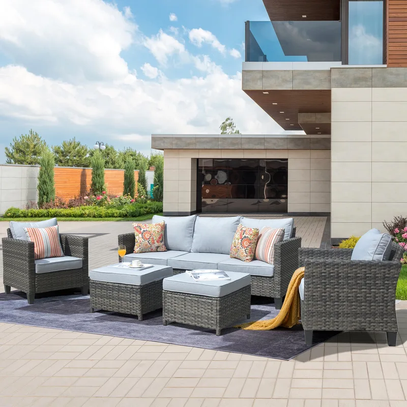 Ovios 5-Piece Wicker Conversation Set Ovios 5-Piece Wicker Conversation Set